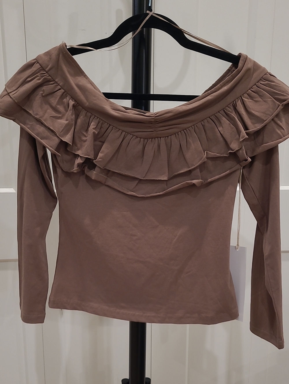 Ruffled Off-Shoulder Long-Sleeve Top in Taupe NWT